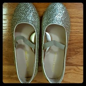Girls Ivanka Trump Gold Dress Shoes Size 10